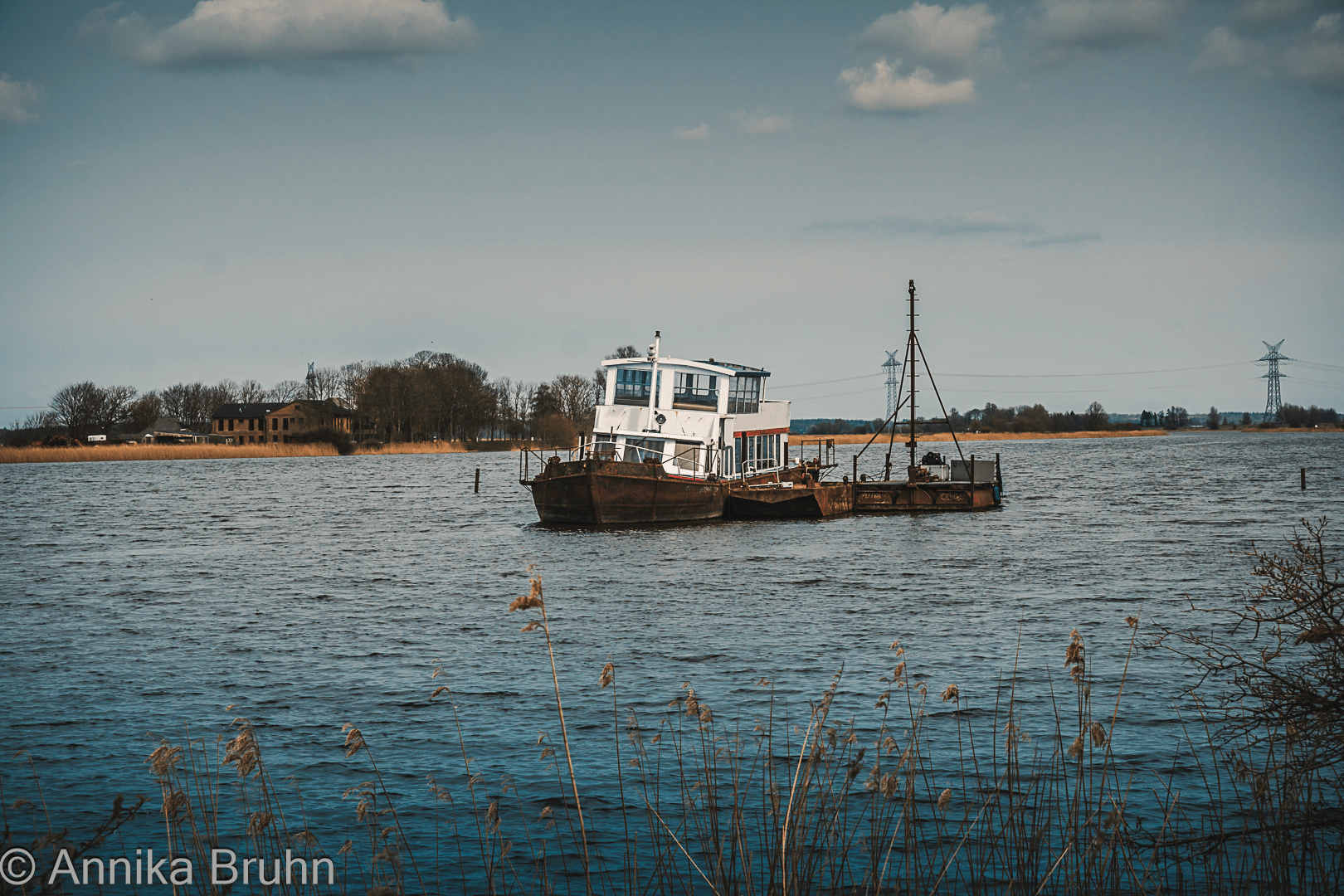 Schiff auf der Treene